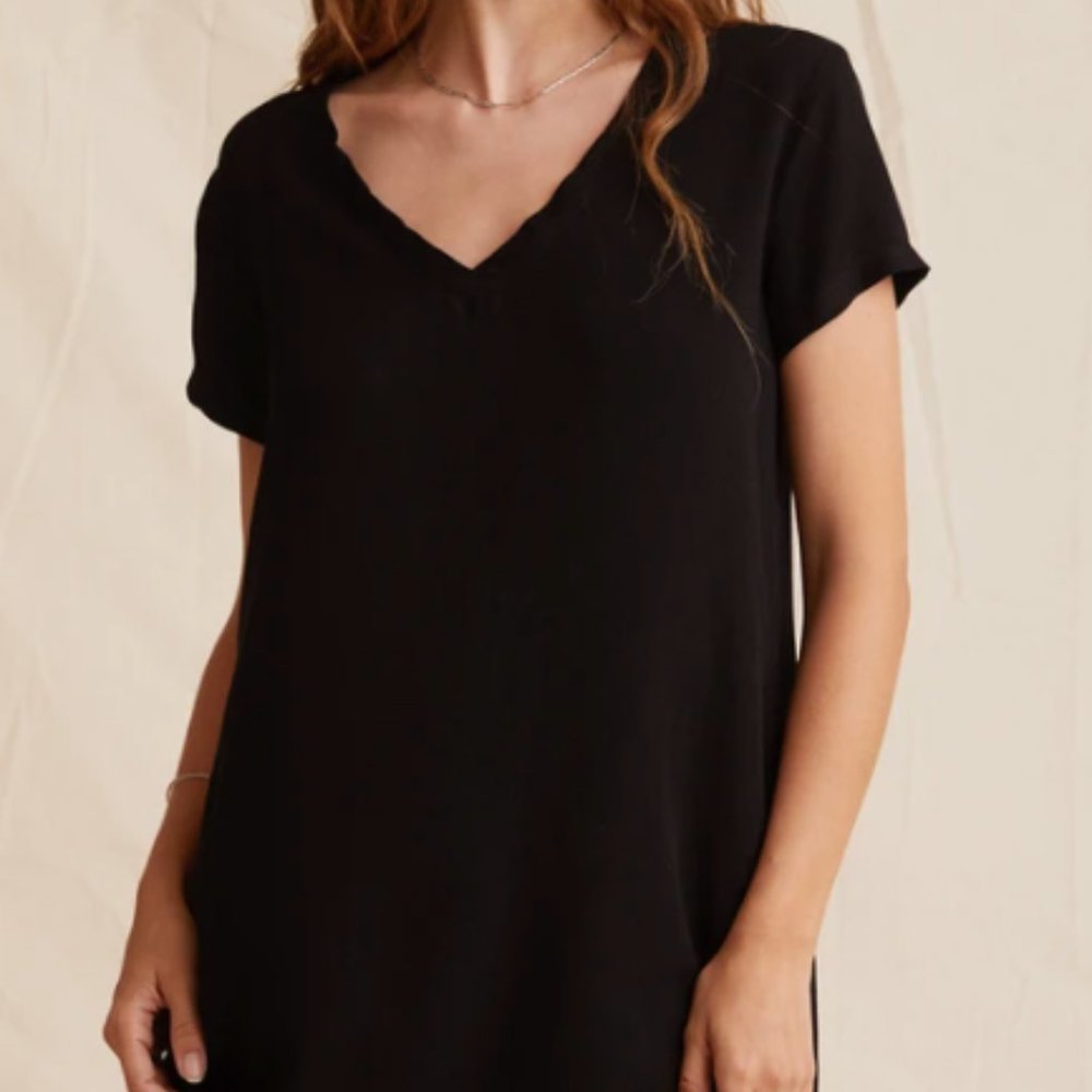 Cloth and Stone V Neck Black Dress